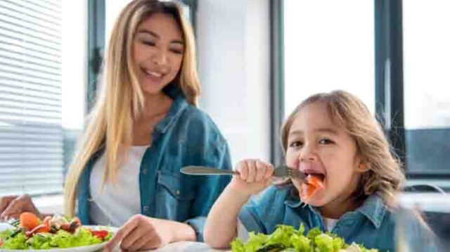 Pentingnya Nutrisi Seimbang bagi Tumbuh Kembang Anak