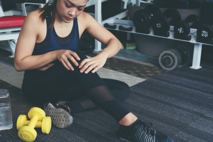 Bagaimana mengatasi rasa sakit otot setelah latihan berat