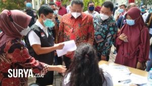Wamenkes Tinjau Cek Kesehatan Gratis di Universitas Indonesia: Fokus Deteksi Dini Penyakit Tidak Menular