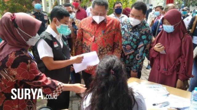 Wamenkes Tinjau Cek Kesehatan Gratis di Universitas Indonesia: Fokus Deteksi Dini Penyakit Tidak Menular