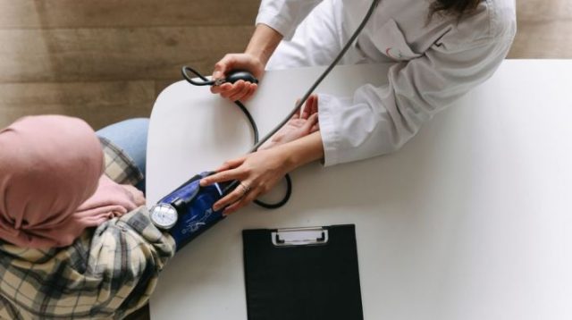 Tekanan Darah Bisa Cegah Stroke Jika Dicek Rutin
